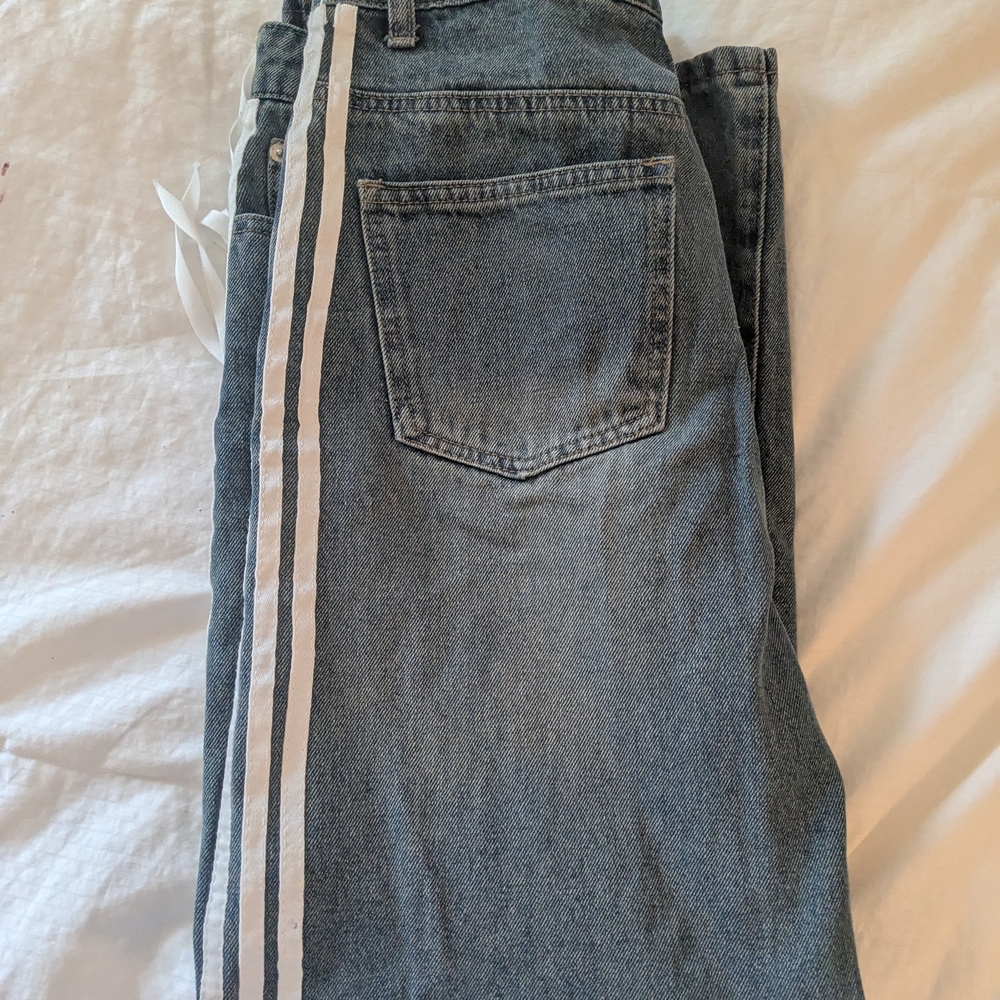 Stylish Blue Jeans with White Stripe